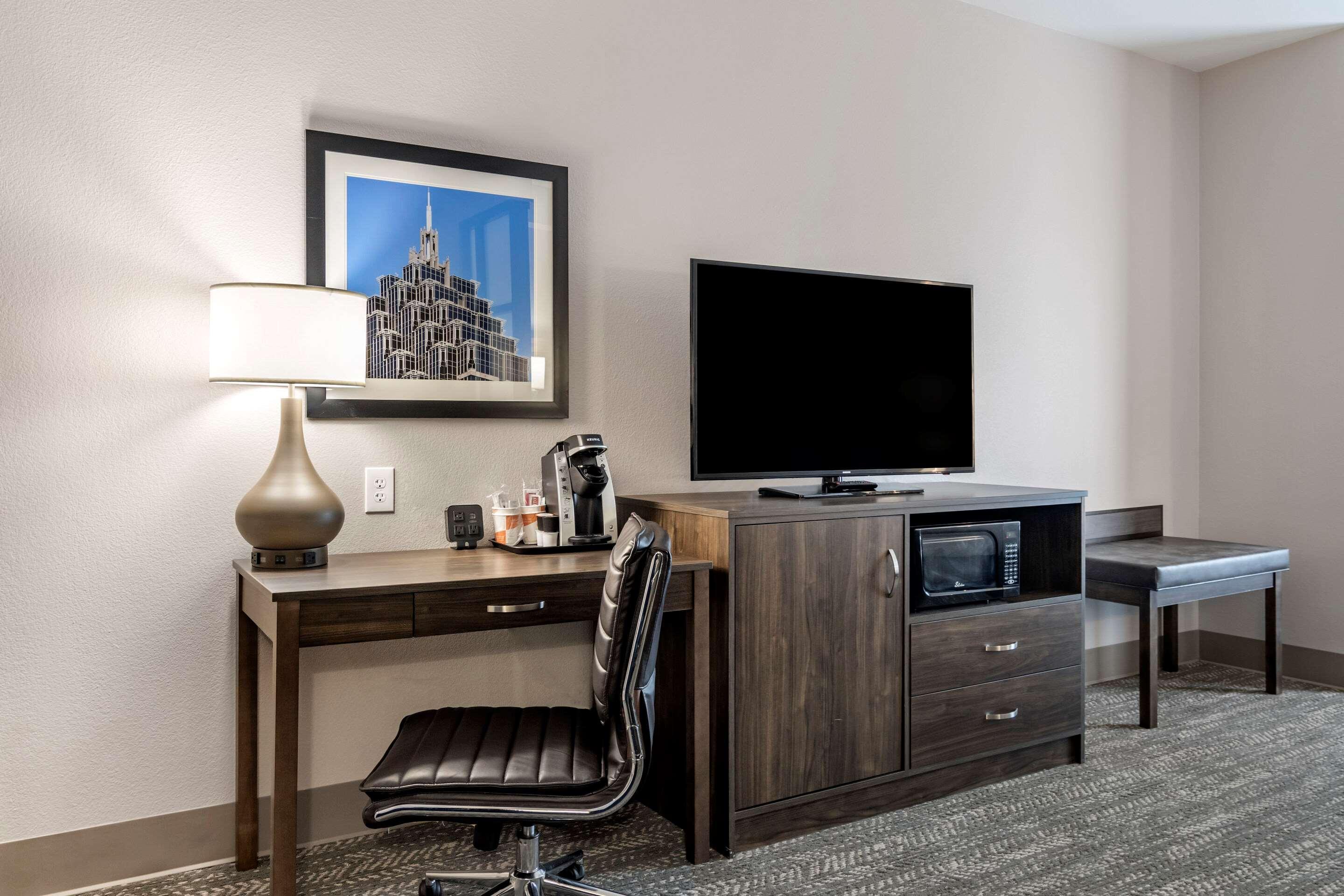 Comfort Suites Mcdonough Atlanta South Экстерьер фото