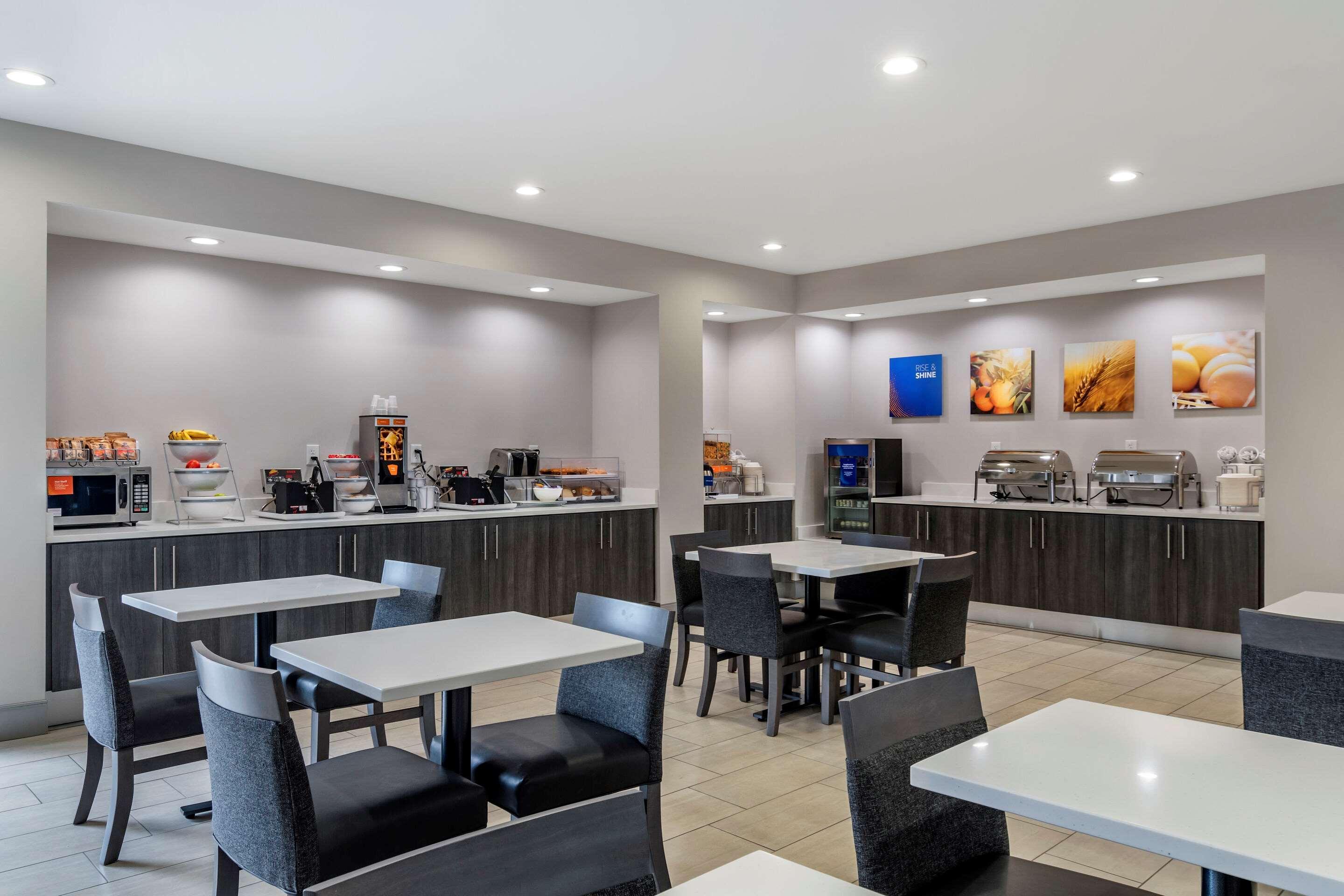 Comfort Suites Mcdonough Atlanta South Экстерьер фото