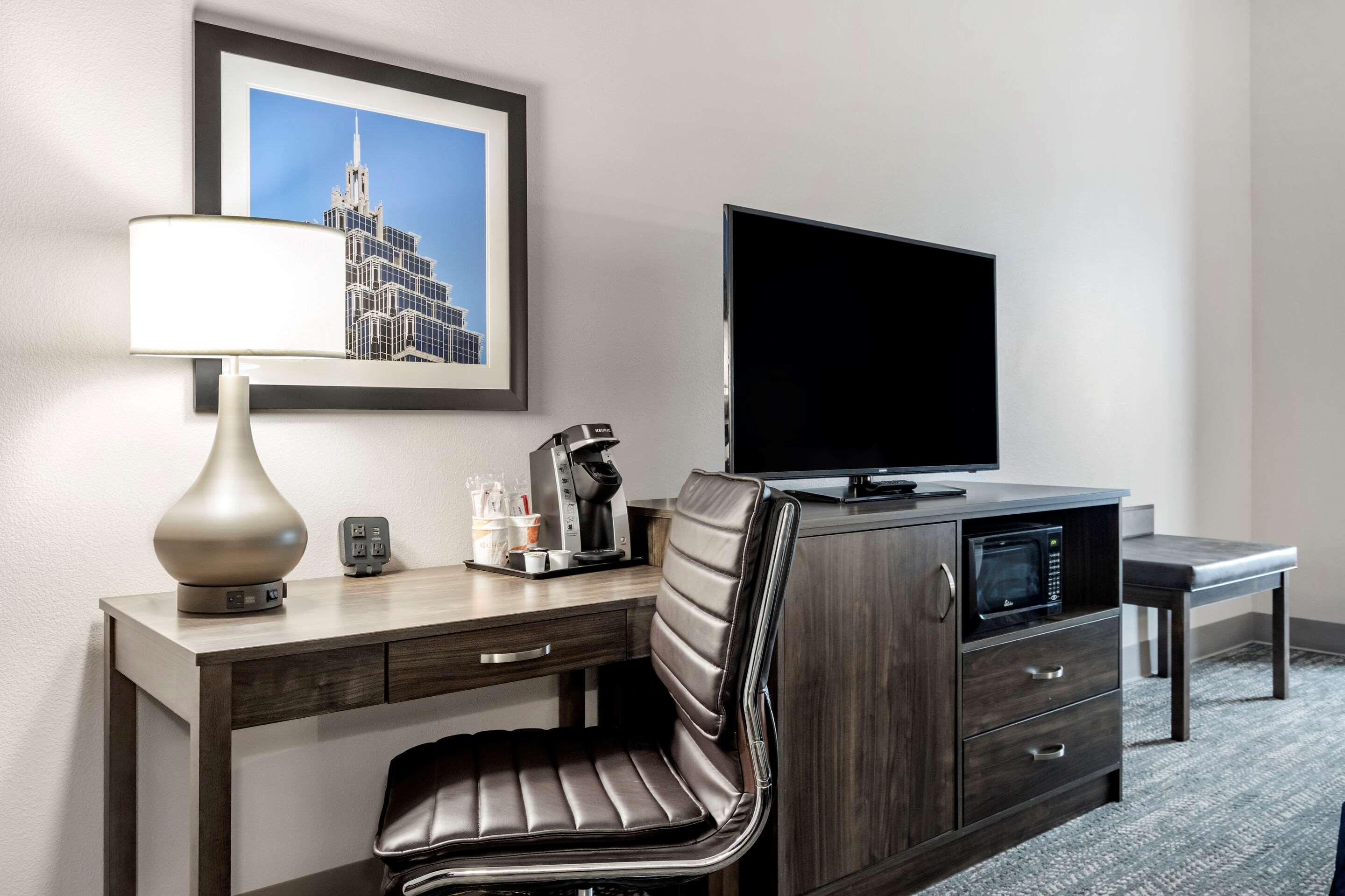 Comfort Suites Mcdonough Atlanta South Экстерьер фото
