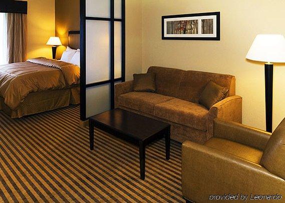 Comfort Suites Mcdonough Atlanta South Номер фото