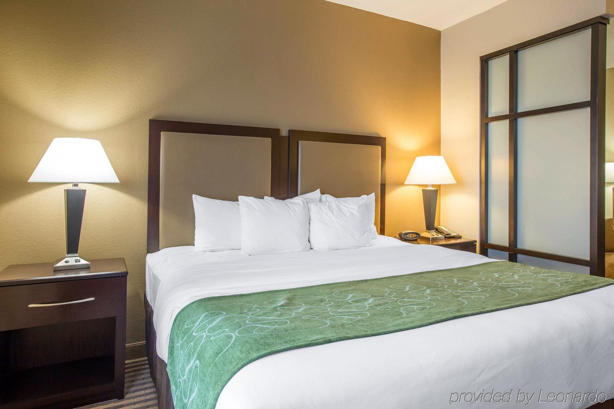 Comfort Suites Mcdonough Atlanta South Экстерьер фото