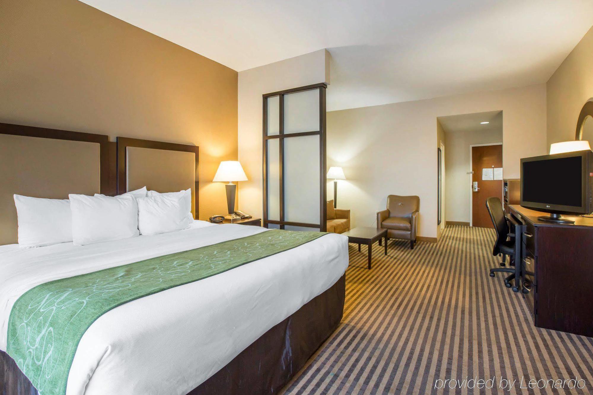 Comfort Suites Mcdonough Atlanta South Экстерьер фото